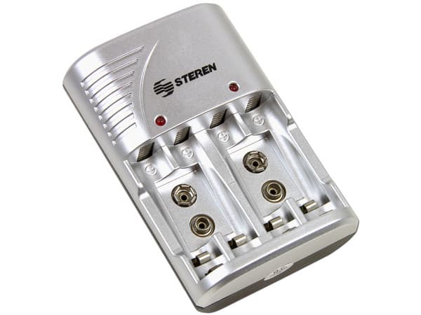 Cargador de Baterías AA, AAA y 9V, incluye 4 báterias AA.