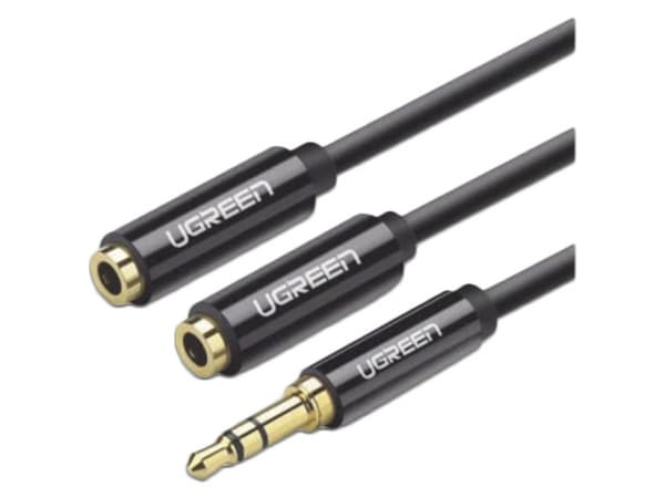 Cable Divisor Ugreen de Conector 3.5mm Macho a 2 puertos 3.5mm Hembra, 25cm. Color Negro.