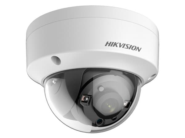 Cámara de Vigilancia tipo Domo Hikvision DS-2CE57U0T-VPITF de 8MP (3840 x 2160), IR hasta 30m, IP67, IK10.