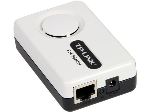 Adaptador Emisor Tp-LinK PoE Injector, une la señal de datos de un switch junto con la energía de un adaptador de corriente para ofrecer una salida PoE. 