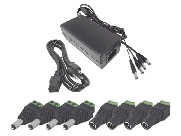 Fuente de Alimentación Epcom Power Line de 12V con 4 conectores JR-52 (Macho) y 4 conectores JR-53 (Hembra).