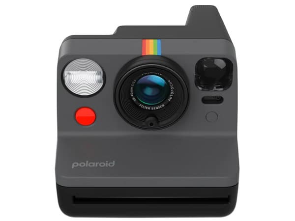 Cámara Instantánea Polaroid Now 3ra Generación, Color Negro.